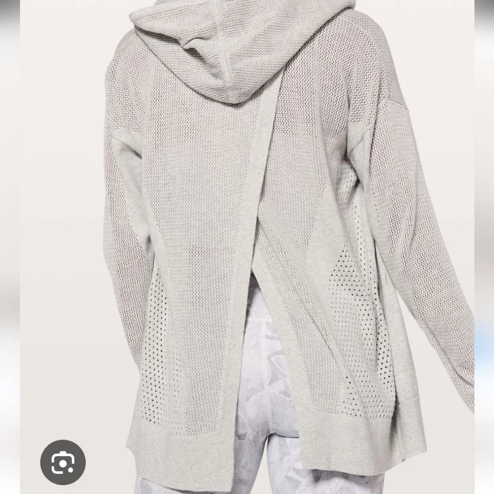lululemon Still Movement Wrap Size 12